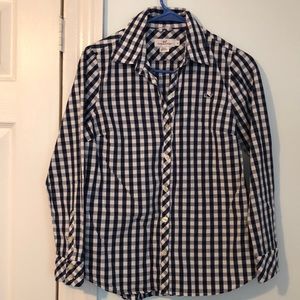 Vineyard vines gingham long sleeves button down shirt in size 0